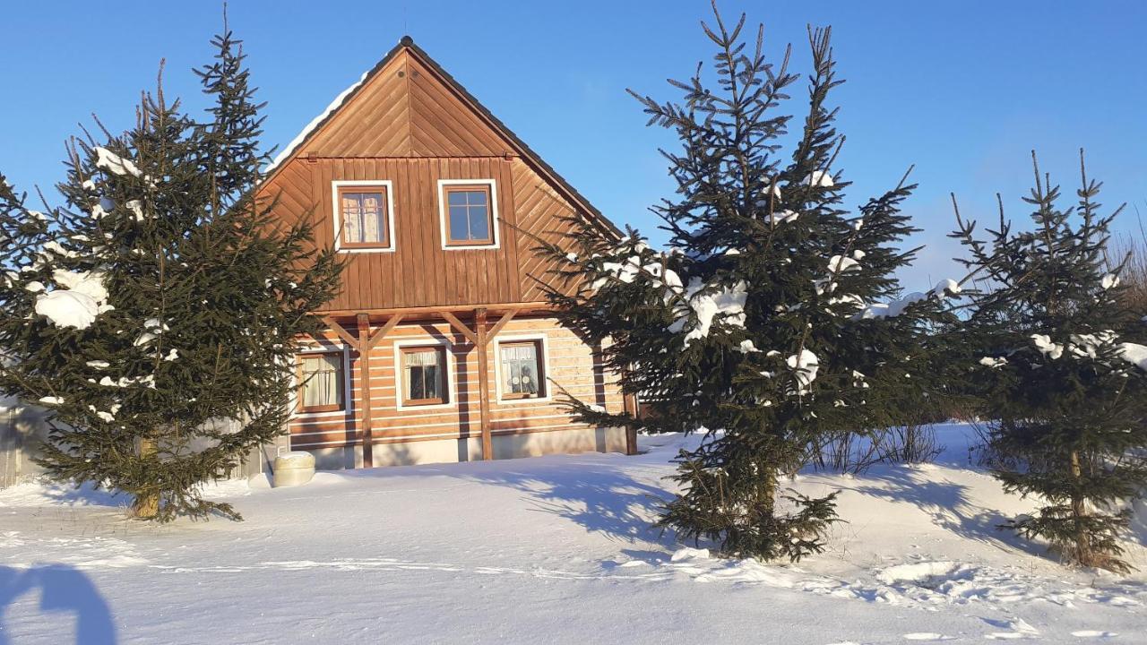 Apartman V Chaloupce Na Vrsku Bernsdorf Eksteriør billede